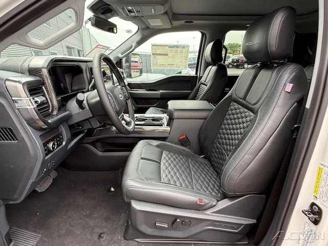 2025 Ford Super Duty 5th Gen - Image 14 of 21