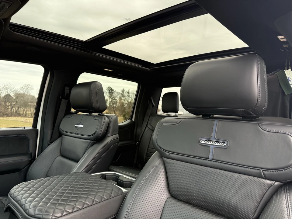 2025 Ford Super Duty 5th Gen - Image 9 of 19
