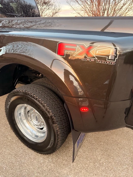 2025 Ford Super Duty 5th Gen - Image 8 of 20