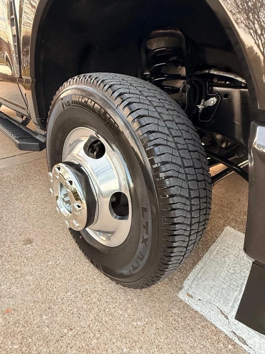 2025 Ford Super Duty 5th Gen - Image 11 of 20