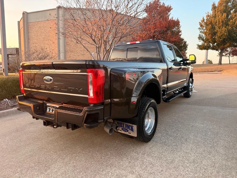 2025 Ford Super Duty 5th Gen - Image 6 of 20