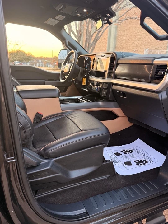 2025 Ford Super Duty 5th Gen - Image 16 of 20