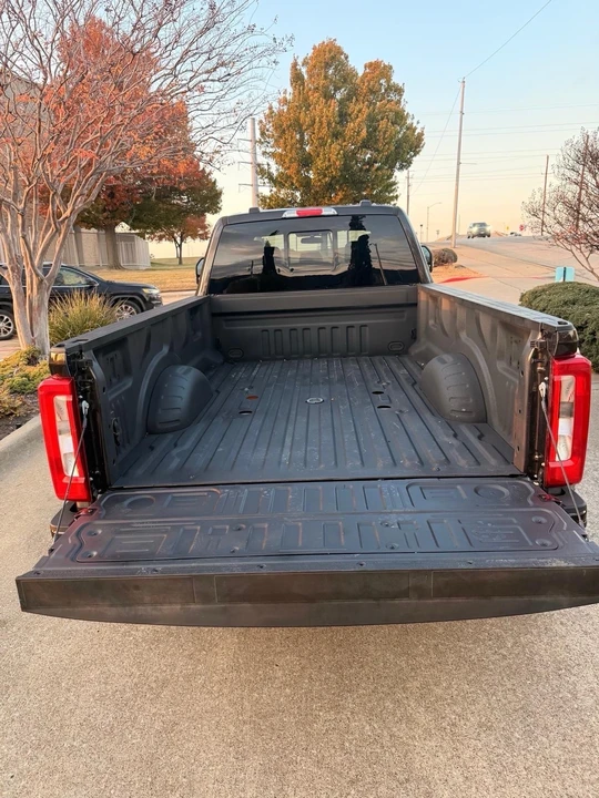 2025 Ford Super Duty 5th Gen - Image 9 of 20
