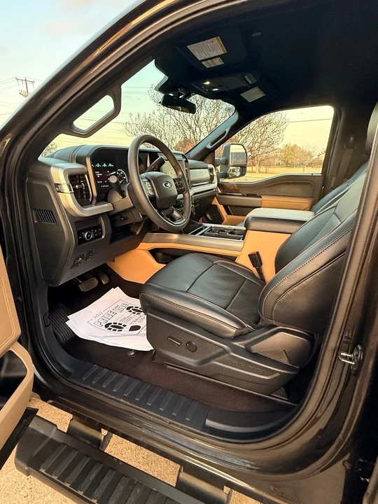 2025 Ford Super Duty 5th Gen - Image 18 of 20