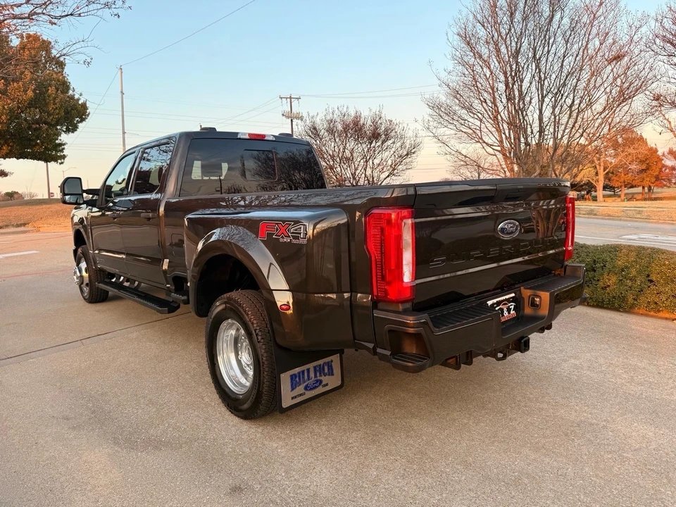 2025 Ford Super Duty 5th Gen - Image 3 of 20