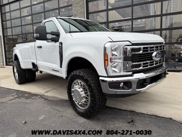 2025 Ford Super Duty 5th Gen - Image 2 of 21