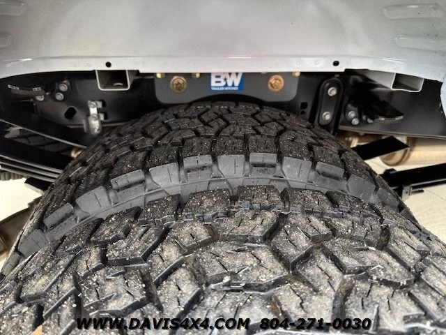 2025 Ford Super Duty 5th Gen - Image 9 of 12
