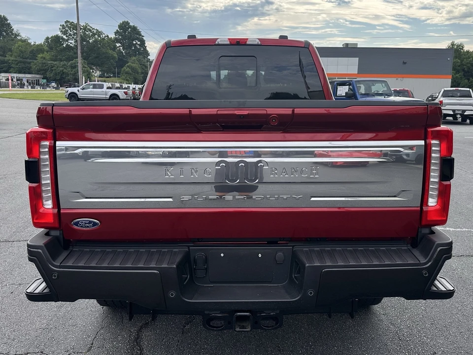 2025 Ford Super Duty 5th Gen - Image 7 of 31