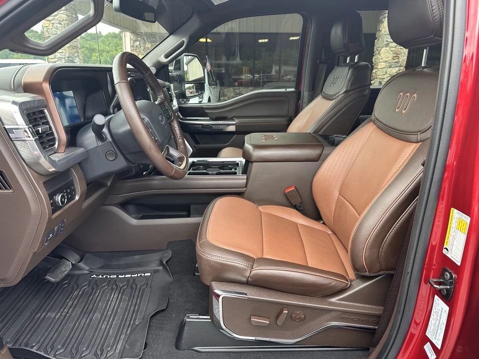2025 Ford Super Duty 5th Gen - Image 11 of 31