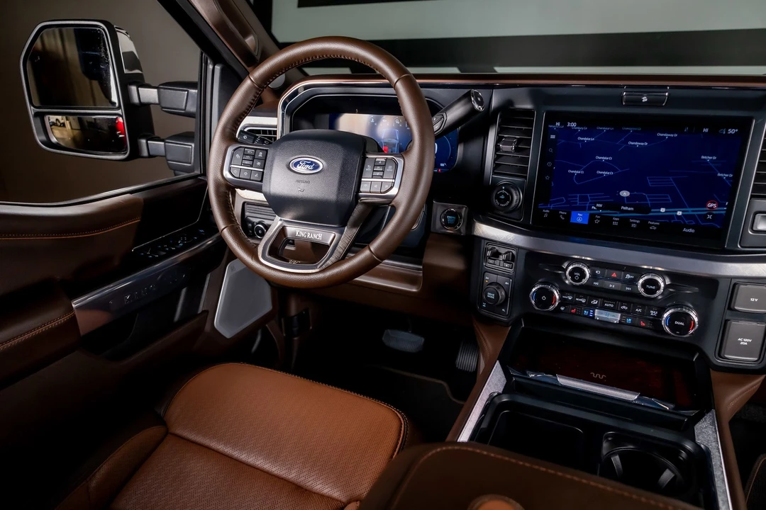 2025 Ford Super Duty 5th Gen - Image 7 of 12