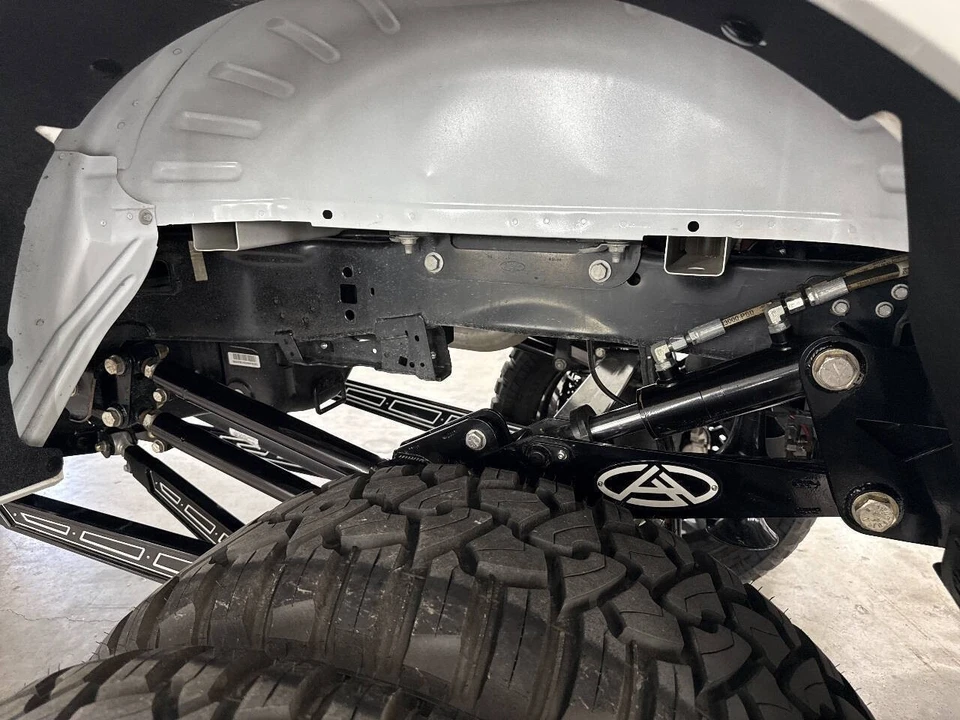 2025 Ford Super Duty 5th Gen - Image 25 of 31
