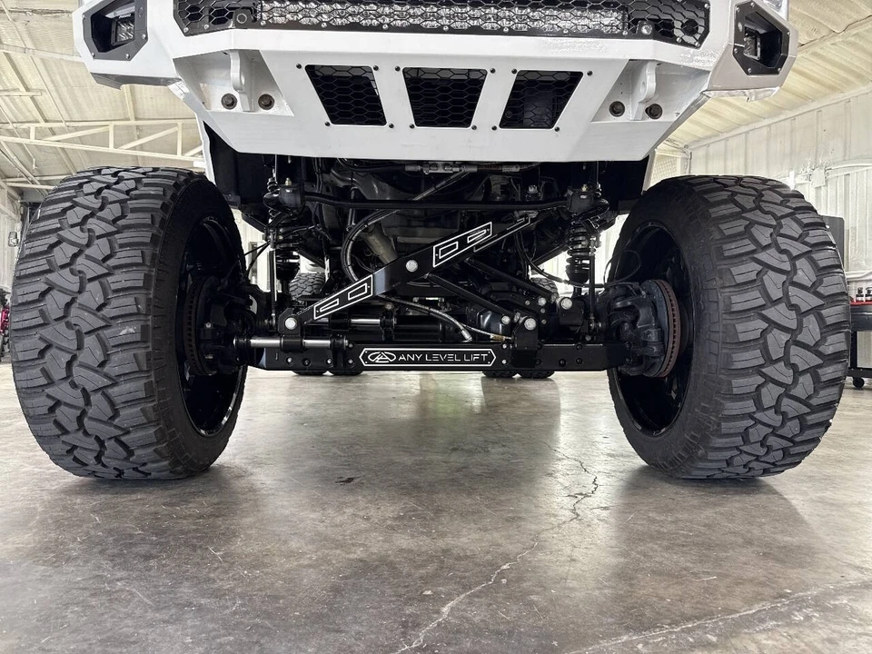 2025 Ford Super Duty 5th Gen - Image 11 of 31