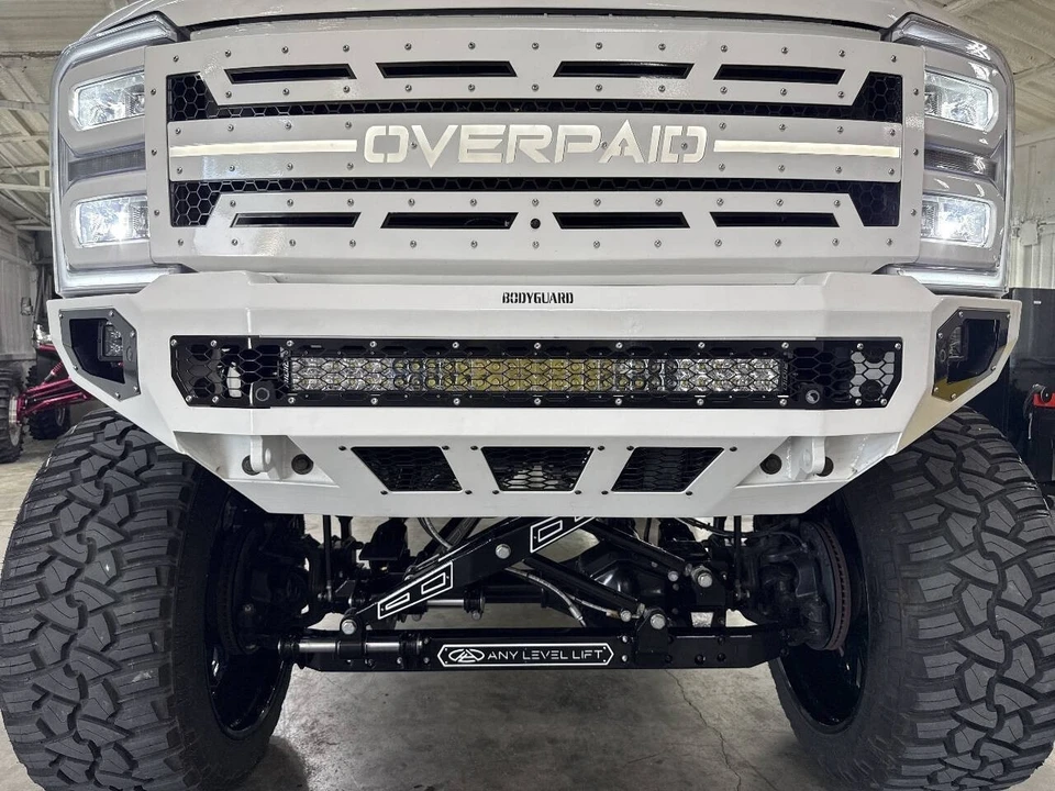2025 Ford Super Duty 5th Gen - Image 13 of 31