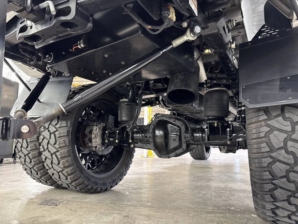 2025 Ford Super Duty 5th Gen - Image 30 of 31