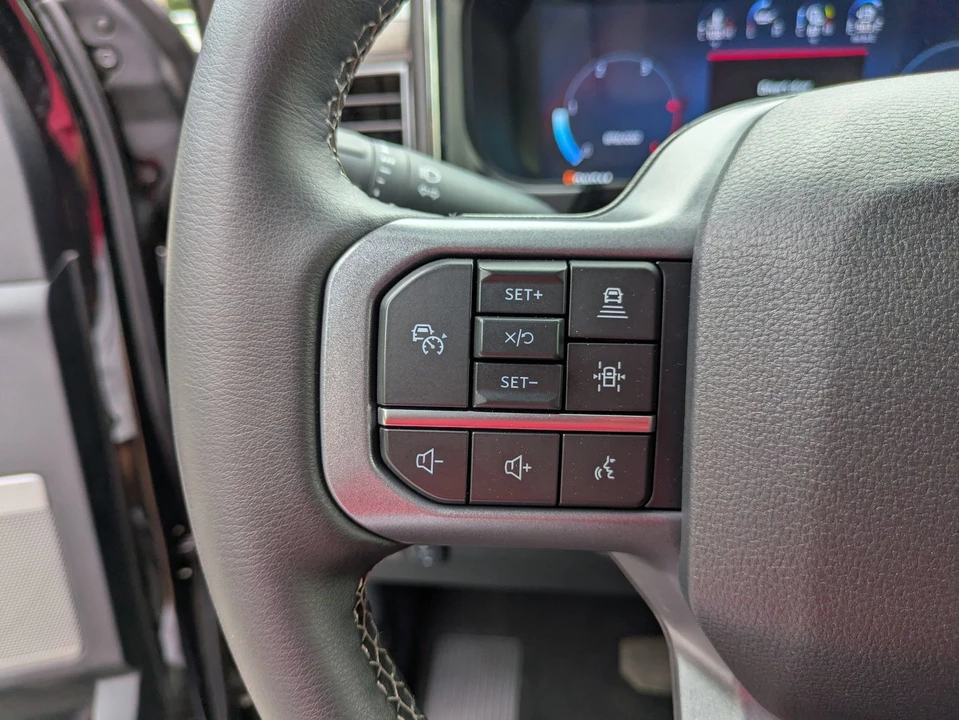 2025 Ford Super Duty 5th Gen - Image 20 of 31