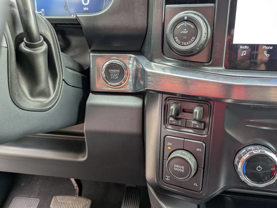 2025 Ford Super Duty 5th Gen - Image 27 of 31