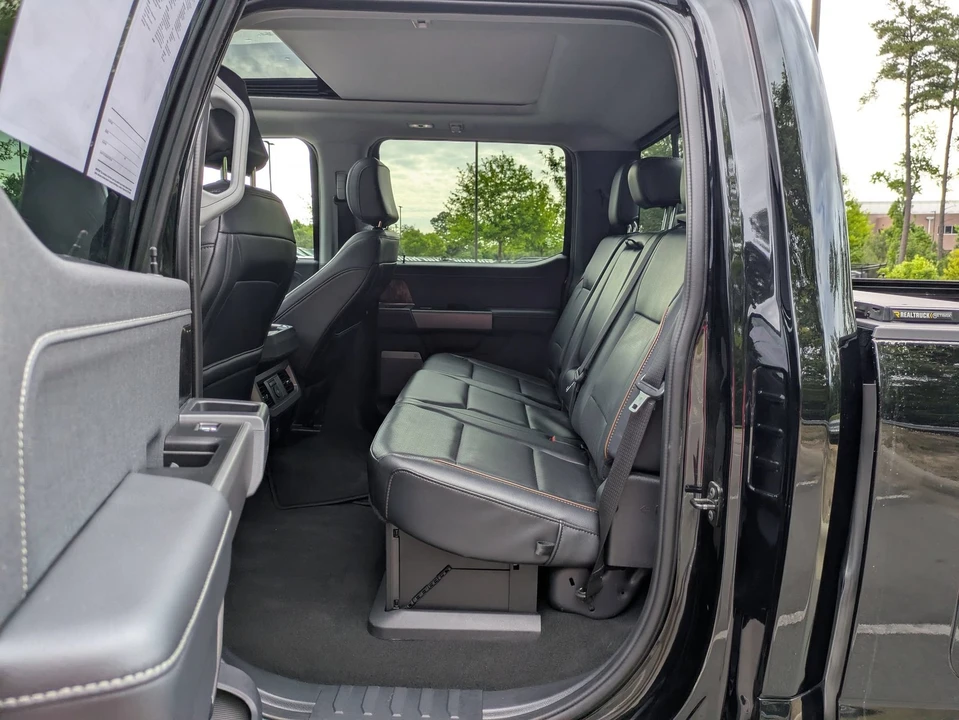 2025 Ford Super Duty 5th Gen - Image 31 of 31
