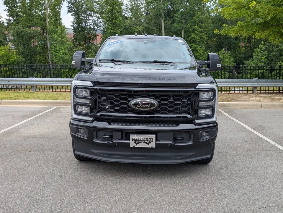 2025 Ford Super Duty 5th Gen - Image 9 of 31