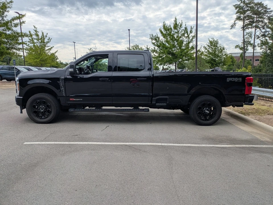 2025 Ford Super Duty 5th Gen - Image 7 of 31