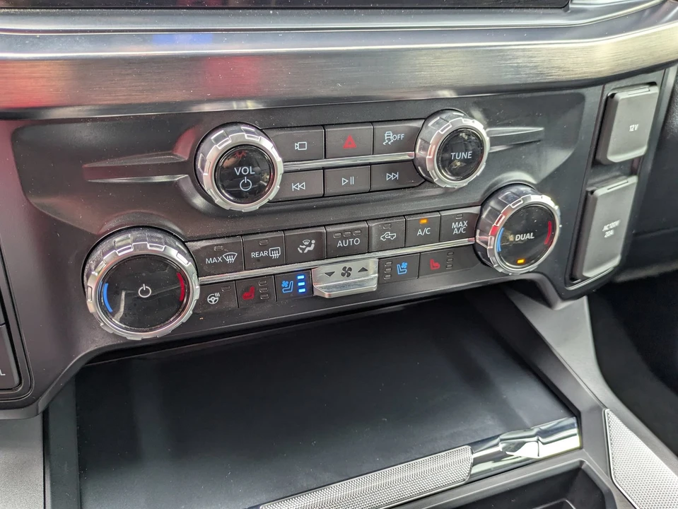 2025 Ford Super Duty 5th Gen - Image 26 of 31
