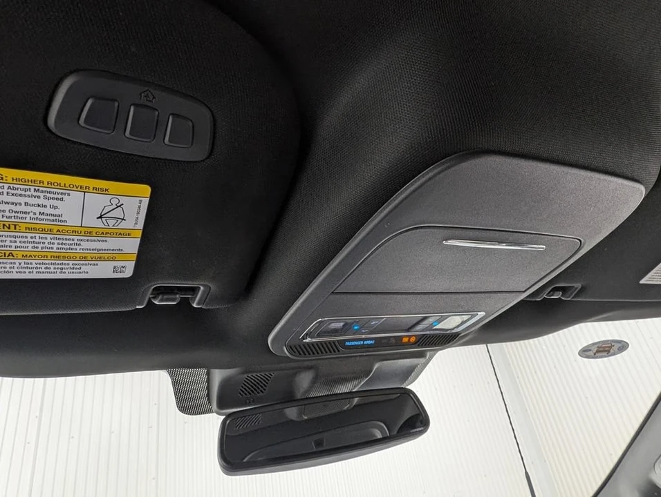 2025 Ford Super Duty 5th Gen - Image 10 of 31