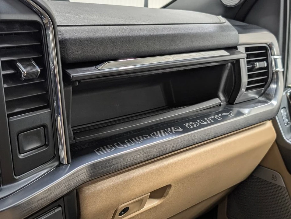 2025 Ford Super Duty 5th Gen - Image 11 of 31