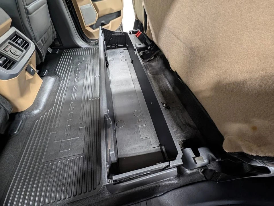 2025 Ford Super Duty 5th Gen - Image 20 of 31