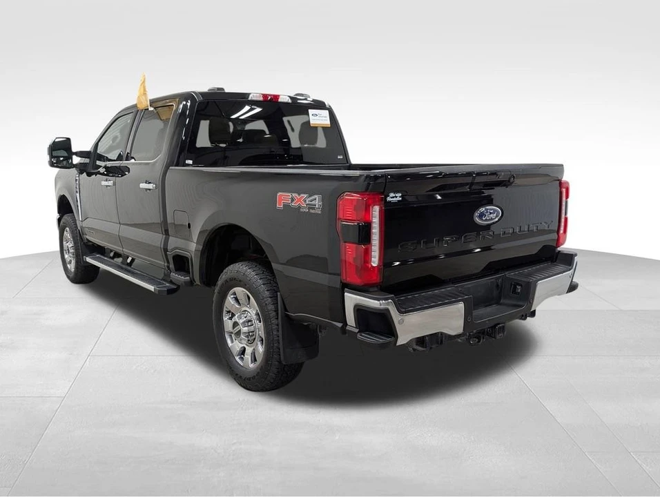 2025 Ford Super Duty 5th Gen - Image 26 of 31