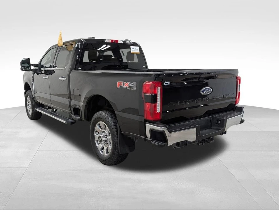 2025 Ford Super Duty 5th Gen - Image 26 of 31