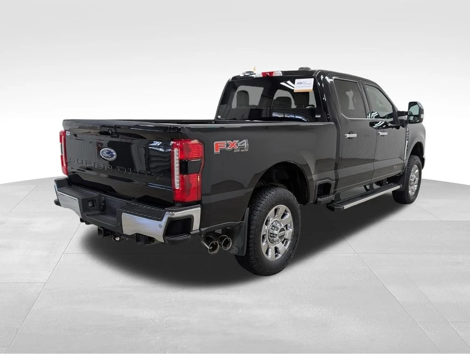 2025 Ford Super Duty 5th Gen - Image 24 of 31