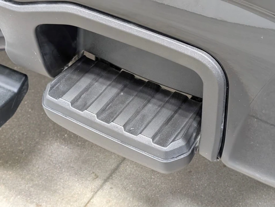 2025 Ford Super Duty 5th Gen - Image 27 of 31