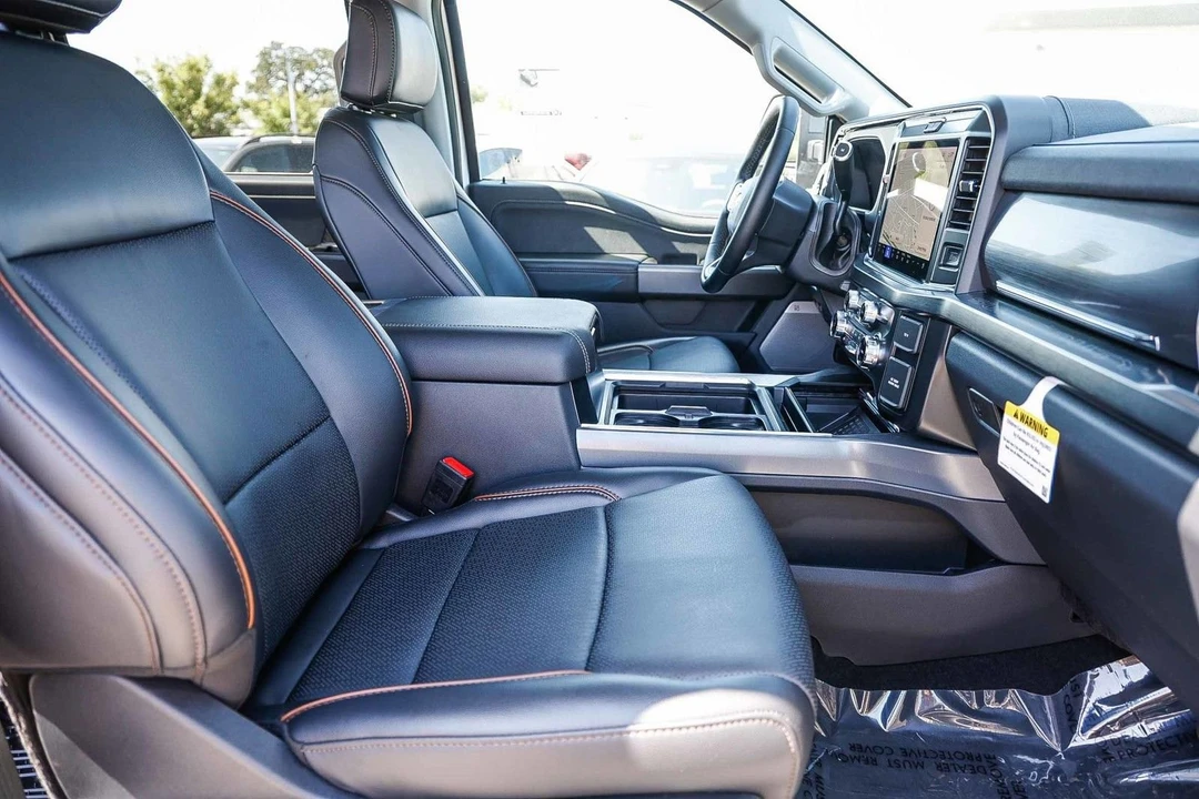 2025 Ford Super Duty 5th Gen - Image 16 of 31