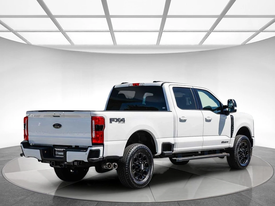 2025 Ford Super Duty 5th Gen - Image 4 of 31