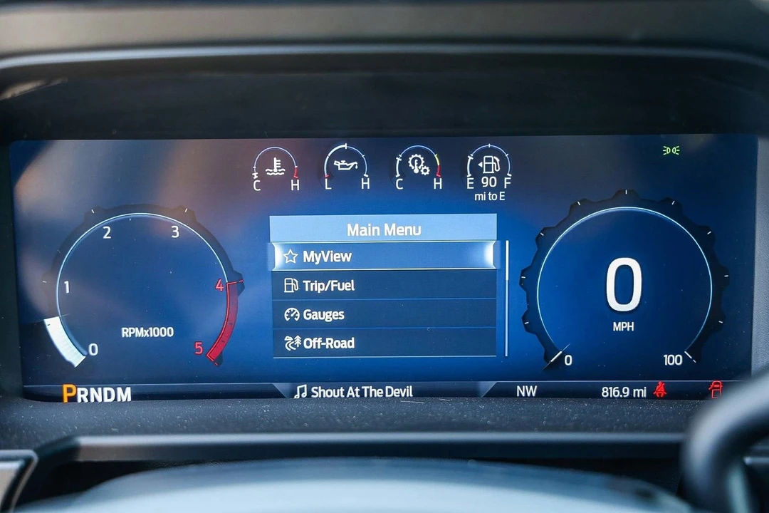 2025 Ford Super Duty 5th Gen - Image 23 of 31