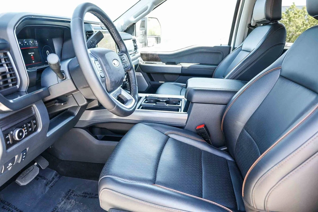 2025 Ford Super Duty 5th Gen - Image 18 of 31