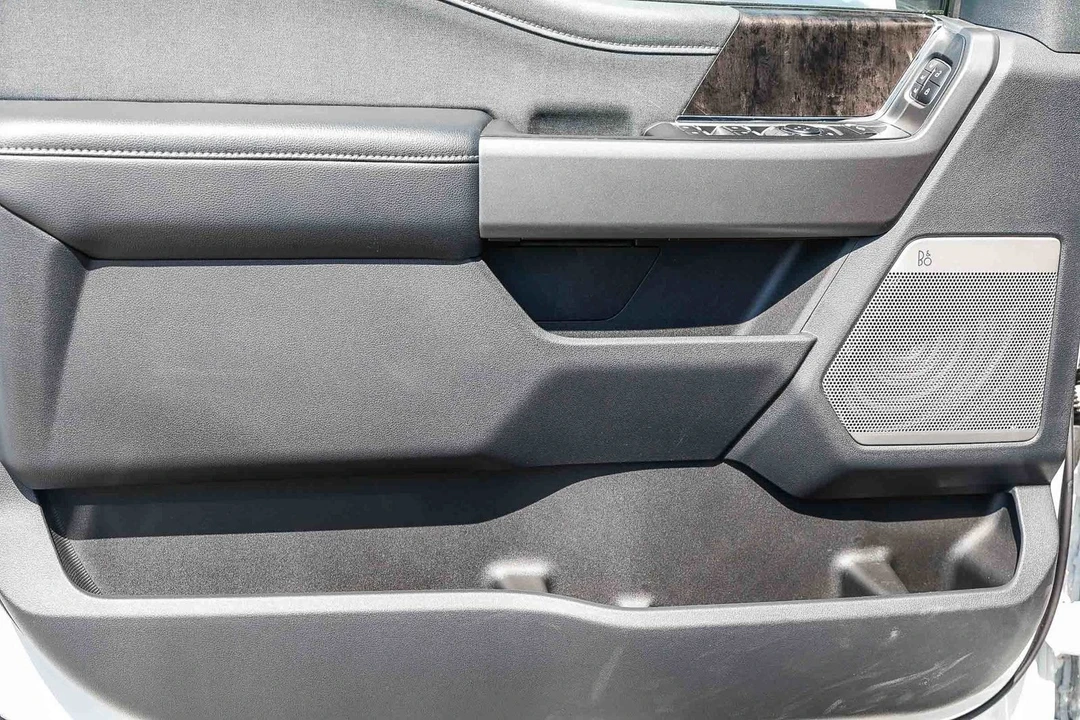 2025 Ford Super Duty 5th Gen - Image 20 of 31