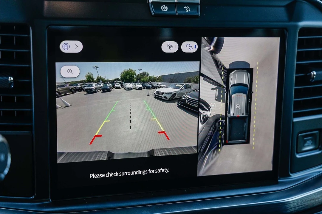 2025 Ford Super Duty 5th Gen - Image 24 of 31