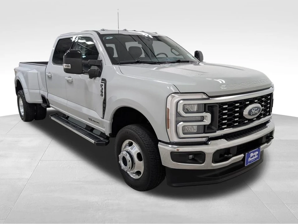2025 Ford Super Duty 5th Gen - Image 23 of 31