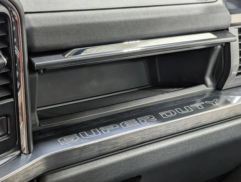 2025 Ford Super Duty 5th Gen - Image 10 of 31