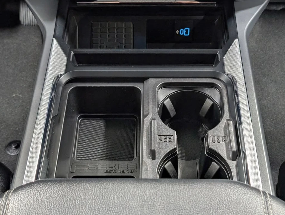 2025 Ford Super Duty 5th Gen - Image 8 of 31