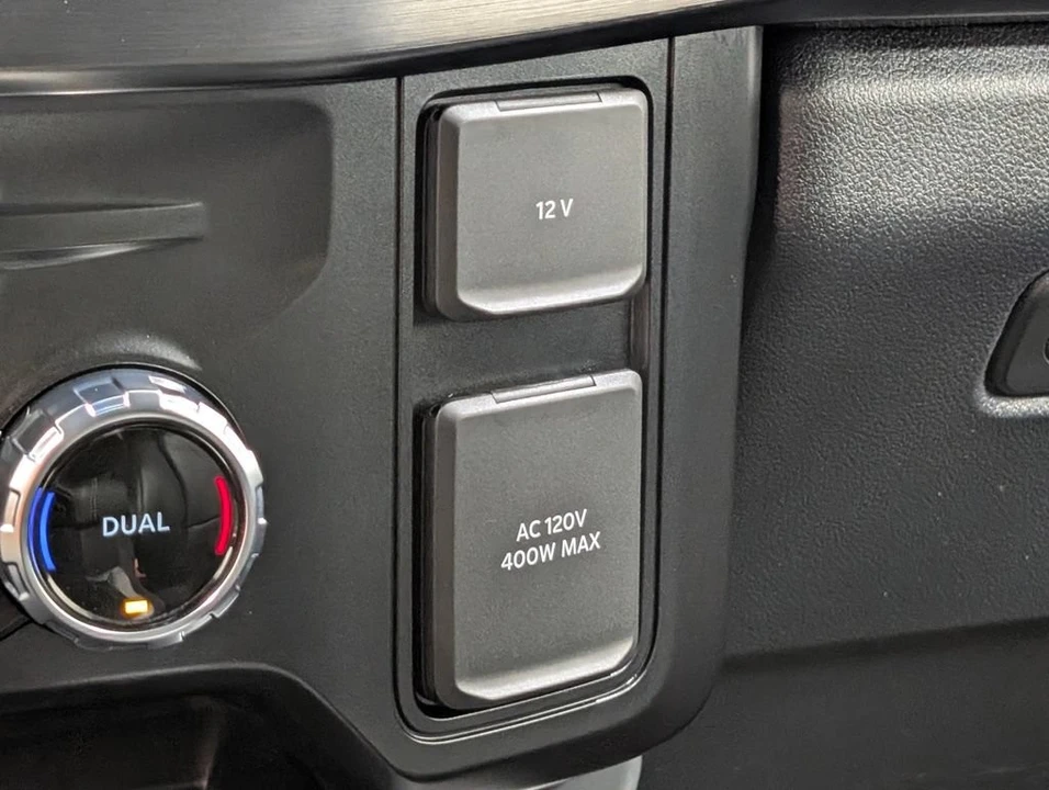 2025 Ford Super Duty 5th Gen - Image 7 of 31