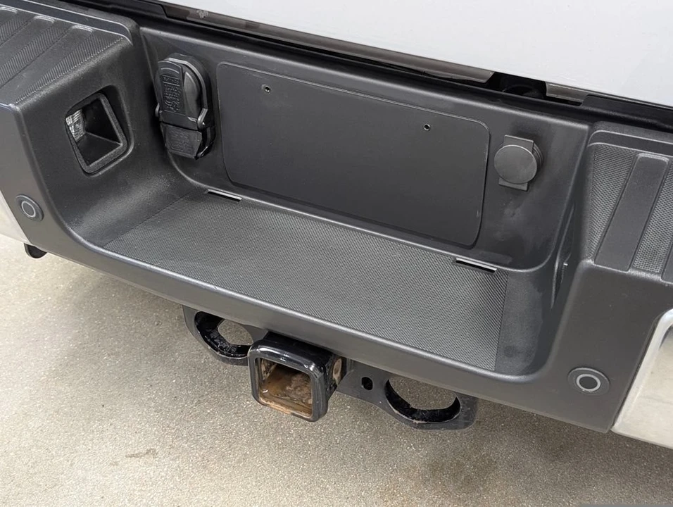 2025 Ford Super Duty 5th Gen - Image 27 of 31
