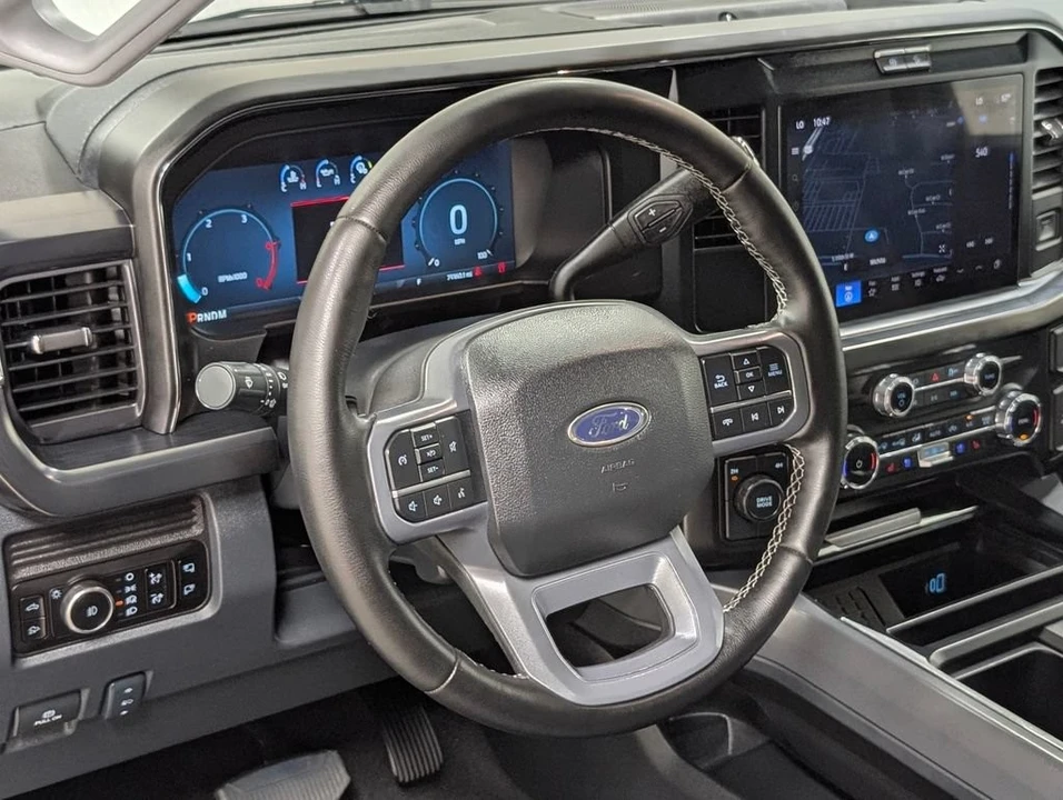 2025 Ford Super Duty 5th Gen - Image 11 of 31