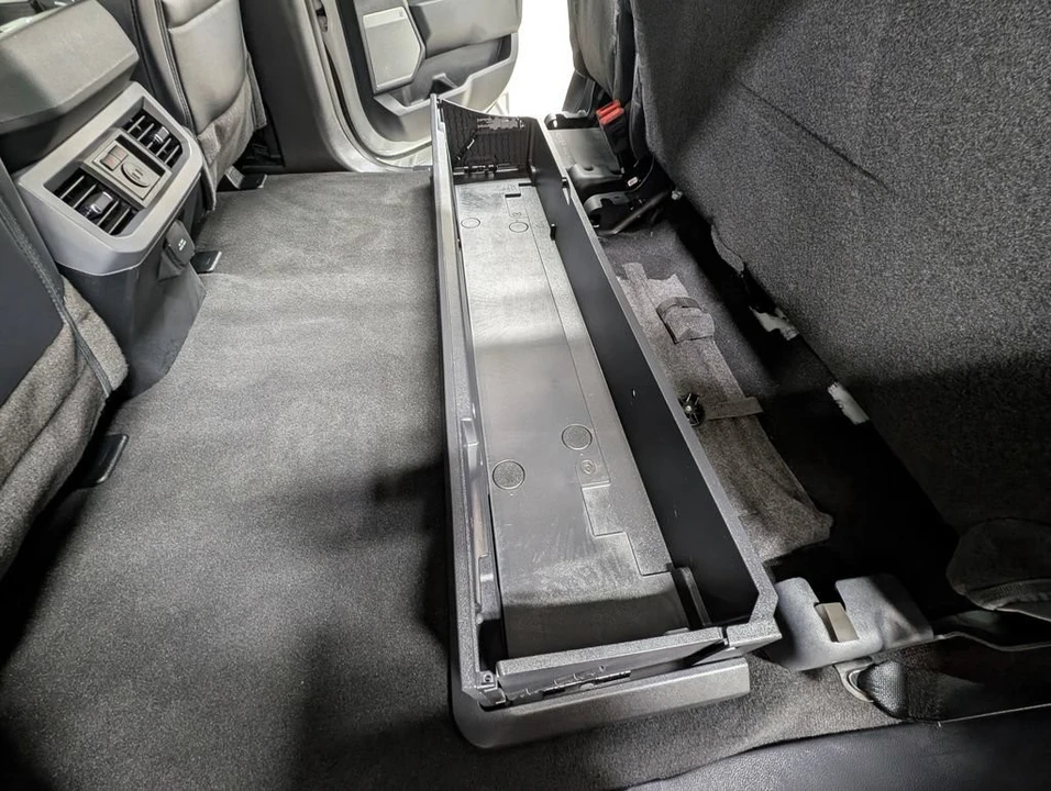 2025 Ford Super Duty 5th Gen - Image 20 of 31