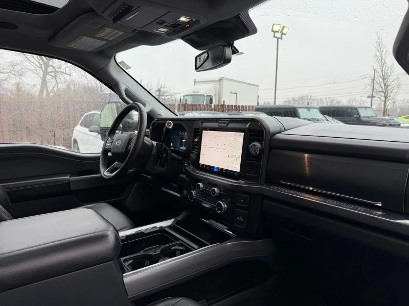 2025 Ford Super Duty 5th Gen - Image 10 of 12