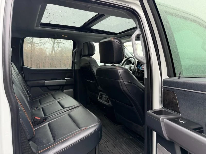 2025 Ford Super Duty 5th Gen - Image 11 of 12