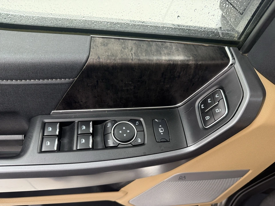 2025 Ford Super Duty 5th Gen - Image 15 of 21