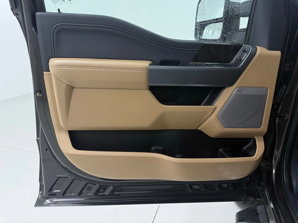 2025 Ford Super Duty 5th Gen - Image 14 of 21