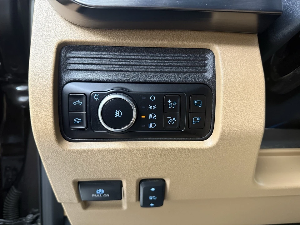 2025 Ford Super Duty 5th Gen - Image 17 of 21