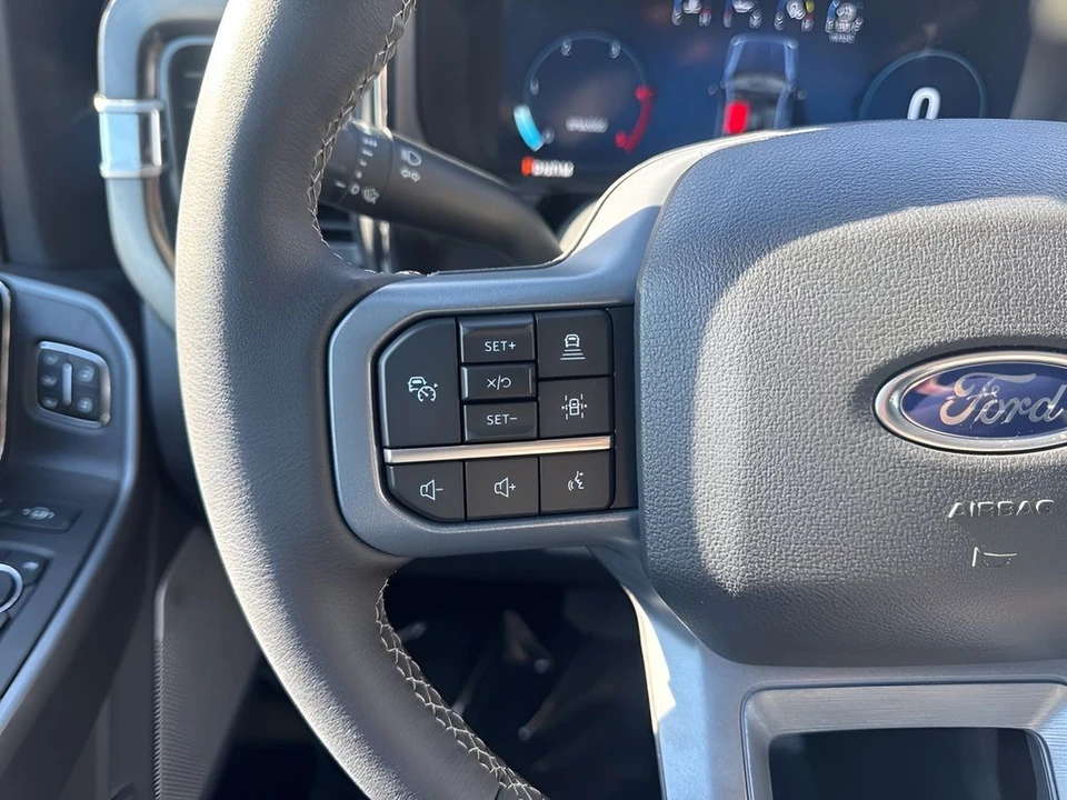 2025 Ford Super Duty 5th Gen - Image 17 of 21